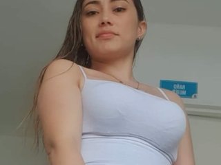 에로틱 한 영상 채팅 Briitany23