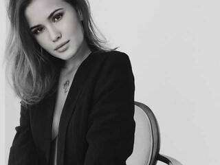 에로틱 한 영상 채팅 BrilliantKimmy