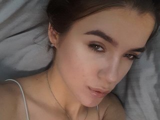 에로틱 한 영상 채팅 BrindaBrager