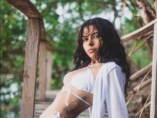 에로틱 한 영상 채팅 Britany-Jules