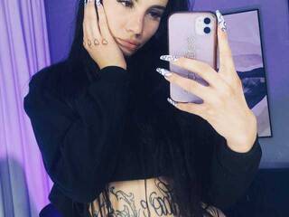 에로틱 한 영상 채팅 BritniSquirts