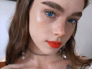 에로틱 한 영상 채팅 BrokenDoll666