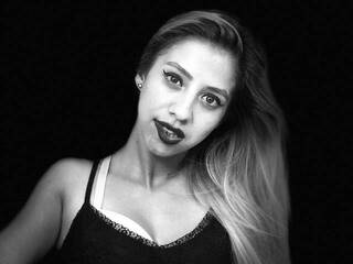 에로틱 한 영상 채팅 Buffy-Up