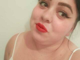 에로틱 한 영상 채팅 Bustyandra321