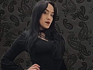 에로틱 한 영상 채팅 BustyVampyre