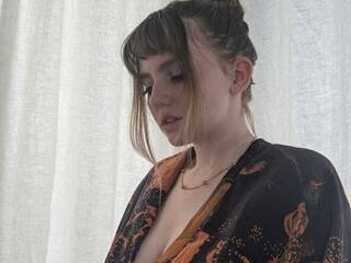 에로틱 한 영상 채팅 CaliPoppy91