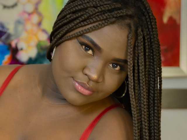 프로필 사진 caliza-laylee