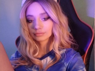 에로틱 한 영상 채팅 CamDragonic24