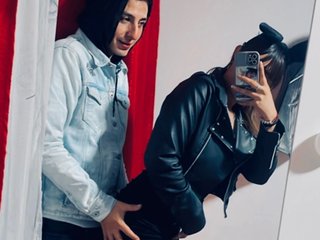 에로틱 한 영상 채팅 CamiAndCris