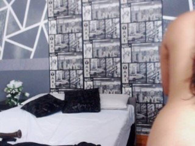 방송 스크린 샷 CAMILA418