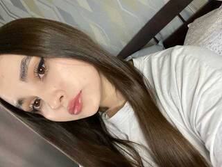 에로틱 한 영상 채팅 CamillaMay