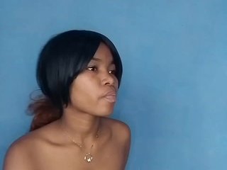 에로틱 한 영상 채팅 Maylis18