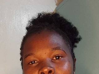 에로틱 한 영상 채팅 Carinacaren