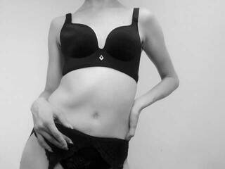 에로틱 한 영상 채팅 CarmenBabe