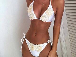 에로틱 한 영상 채팅 CarolinaIsabella