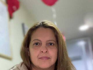 에로틱 한 영상 채팅 Caroline-cm