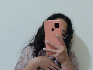 에로틱 한 영상 채팅 Catalinacute8