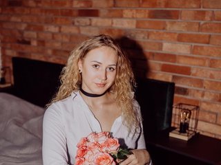 에로틱 한 영상 채팅 CatrinModel