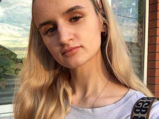 에로틱 한 영상 채팅 CaxarAleksis