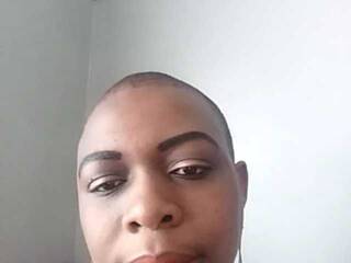 에로틱 한 영상 채팅 Cayla