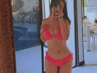 에로틱 한 영상 채팅 Celeste-sf