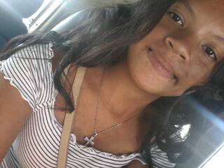 에로틱 한 영상 채팅 Chaima-6