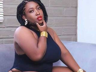 에로틱 한 영상 채팅 Chanel-blak