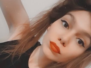 에로틱 한 영상 채팅 CharlotteHoney