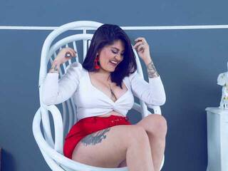 에로틱 한 영상 채팅 CherieDevilles