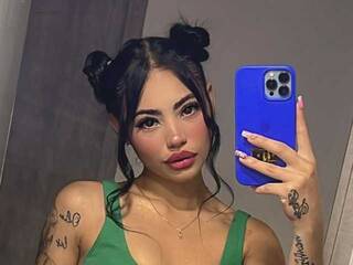 에로틱 한 영상 채팅 cherrymodel