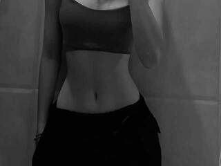 에로틱 한 영상 채팅 cheryyyyay