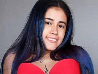 에로틱 한 영상 채팅 ChickyDF