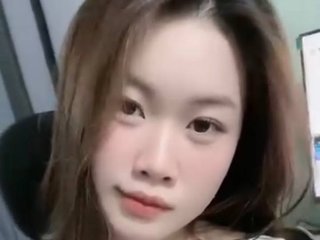 에로틱 한 영상 채팅 ChinnyXia