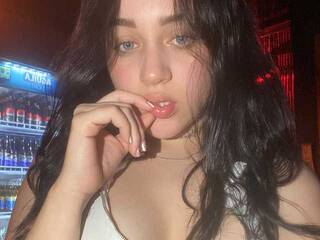 에로틱 한 영상 채팅 Chloe-Adams19