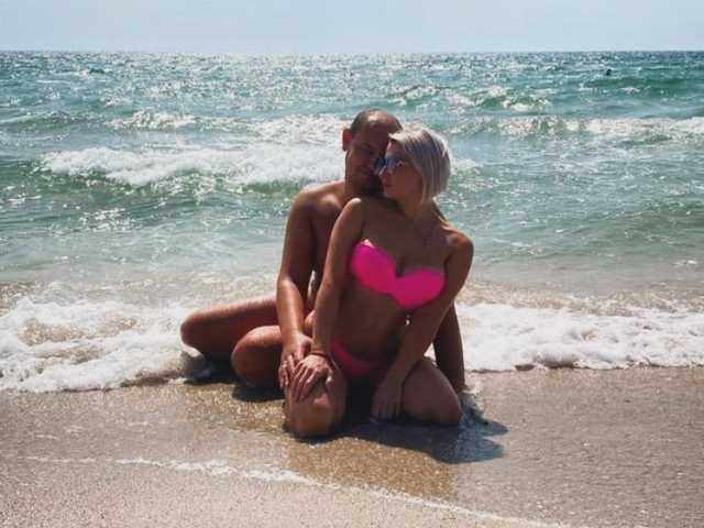 프로필 사진 Christine-And-Karl