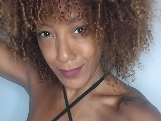 에로틱 한 영상 채팅 CinnamonGirlBR