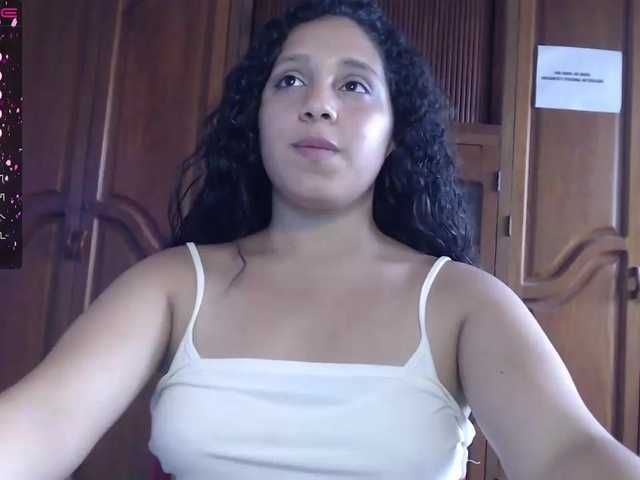 사진 ClaireWilliams ARE YOU READY TO CUM TILL GET DRY? CUZ I DO. DO NOT MISS MY SHOWS, YOU WON'T REGRET DADDY #lovense #ass #latina #boobs #chatting #games #curvy