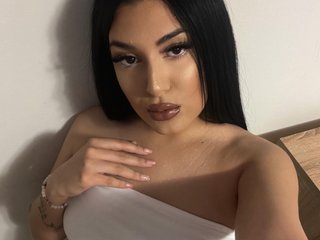 에로틱 한 영상 채팅 ClaraSeloura