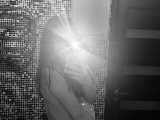 에로틱 한 영상 채팅 Nimfasta