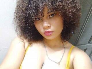 에로틱 한 영상 채팅 CloeJhonsson