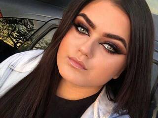 에로틱 한 영상 채팅 Criss2603