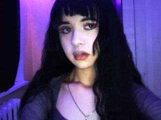에로틱 한 영상 채팅 Wednesday13