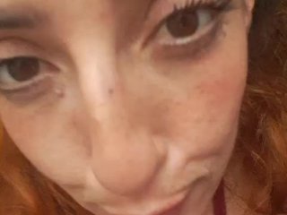 에로틱 한 영상 채팅 CurlyHanna