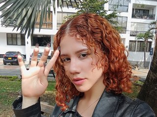 에로틱 한 영상 채팅 CurlyR0se