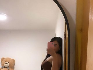 에로틱 한 영상 채팅 Curvy-Cutie