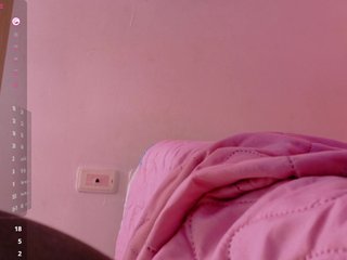 에로틱 한 영상 채팅 curvybrunnett