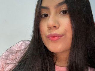 에로틱 한 영상 채팅 curvybuffgirl