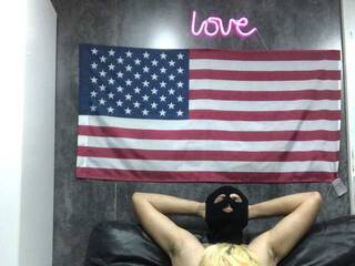 에로틱 한 영상 채팅 Cute8kittens