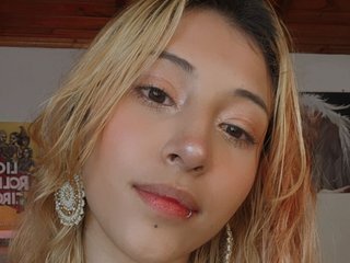 에로틱 한 영상 채팅 CuteWee420