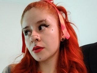 에로틱 한 영상 채팅 Daarlene
